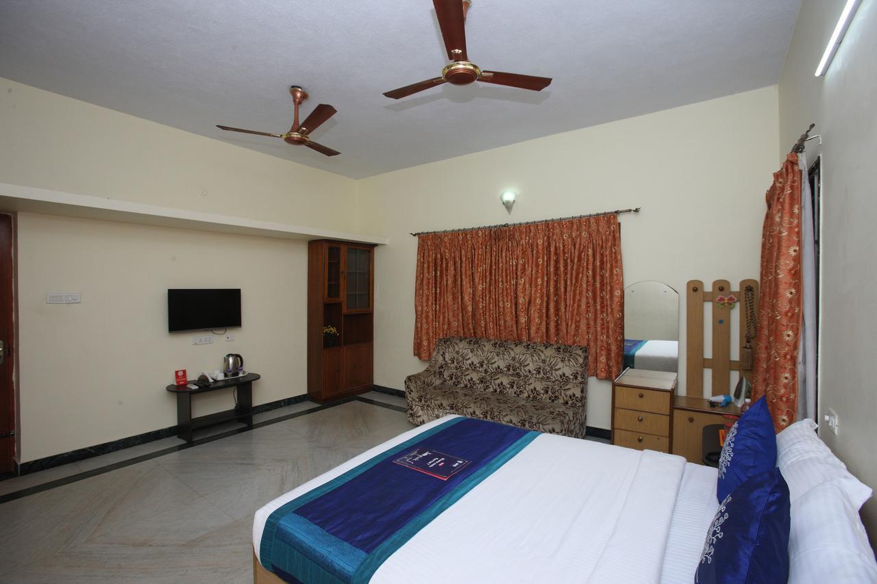 Oyo 935 Hotel Palkhee Mumbai Dış mekan fotoğraf